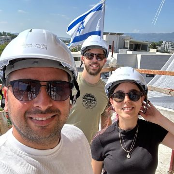 563398fe-7ad4-42b1-872e-3ed97ef24212